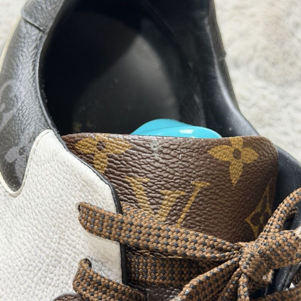 Louis Vuitton Run Away SZ 45 Multicolor Monogram Canvas Low Top Sneakers Mens 11 - Picture 7 of 9